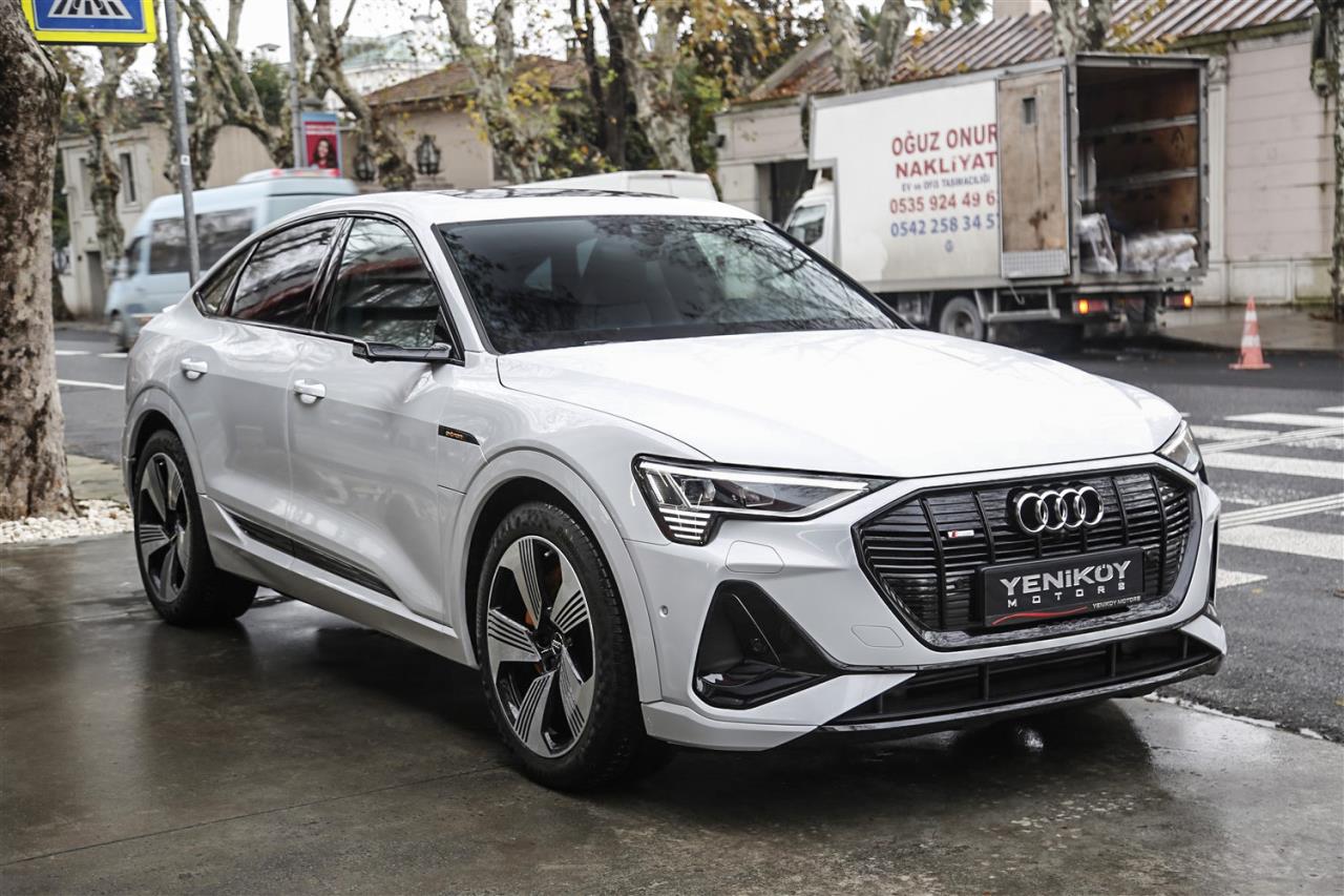 AUDI E-TRON 55 QUATTRO SPORTBACK - SLINE