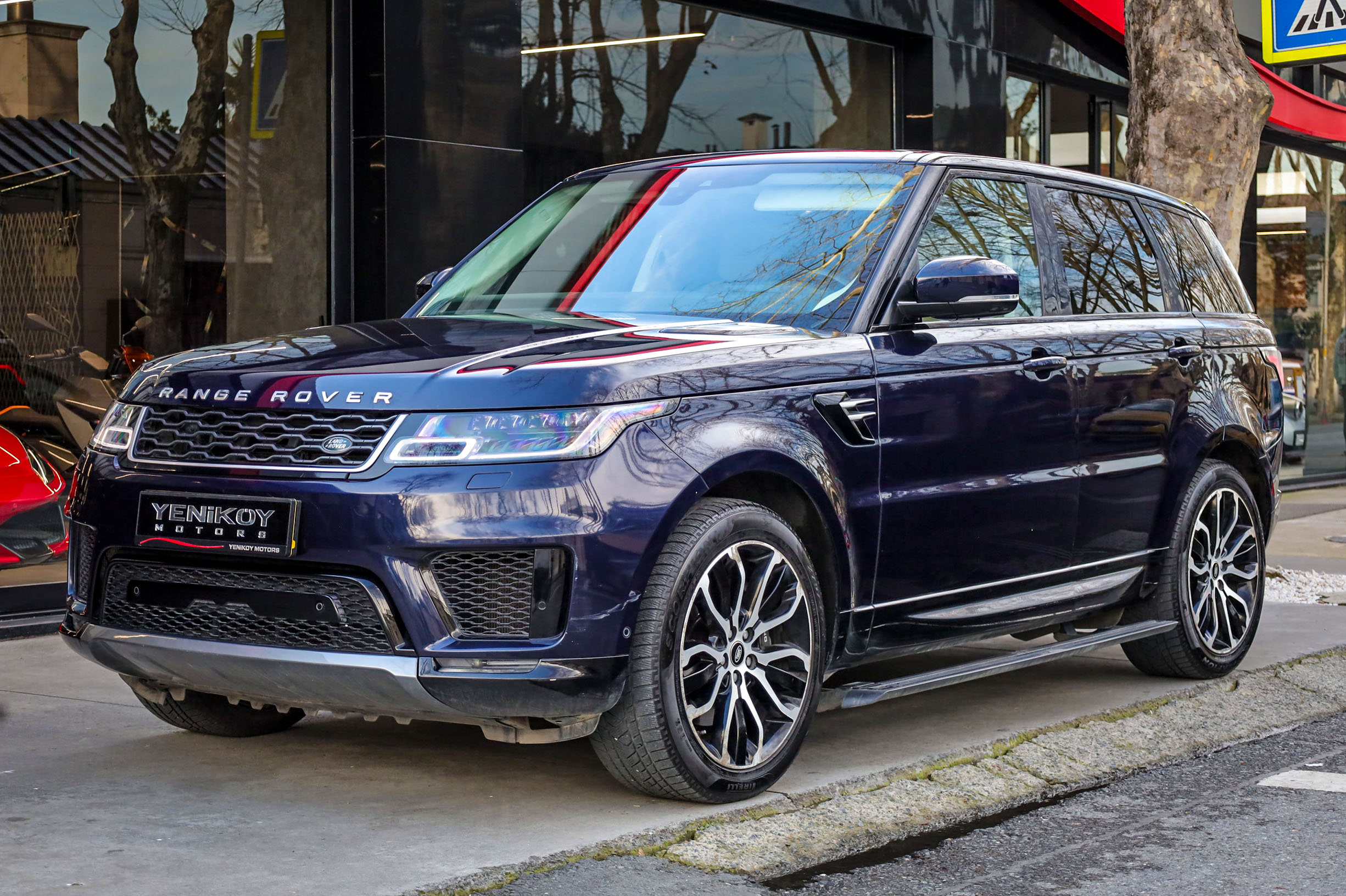 LAND ROVER RANGE ROVER SPORT 2.0 P300 HSE